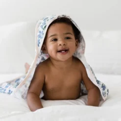 Burt's Bees Baby Burt's Bees Baby® Set Of 2 Botanical Hooded Towel - Light Pink 6 Burt's Bees Baby Burt's Bees Baby® Set Of 2 Botanical Hooded Towel - Light Pink -Bathroom Accessories Store GUEST f1205846 ecf7 465b b944 a52fe6e16044